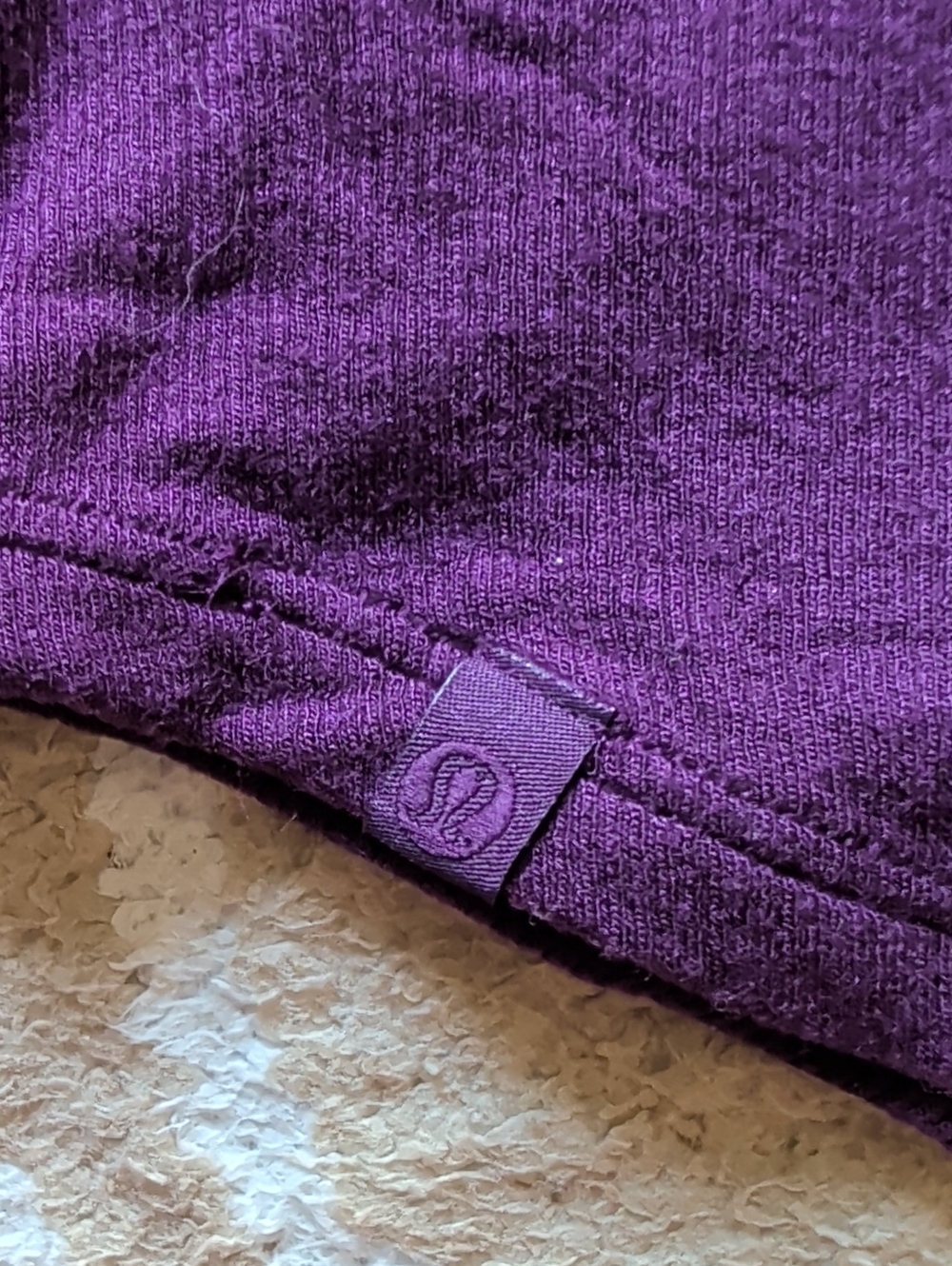 Lululemon Hold Tight Cropped Tank Top Dramatic Magenta EUC - Picture 4 of 5
